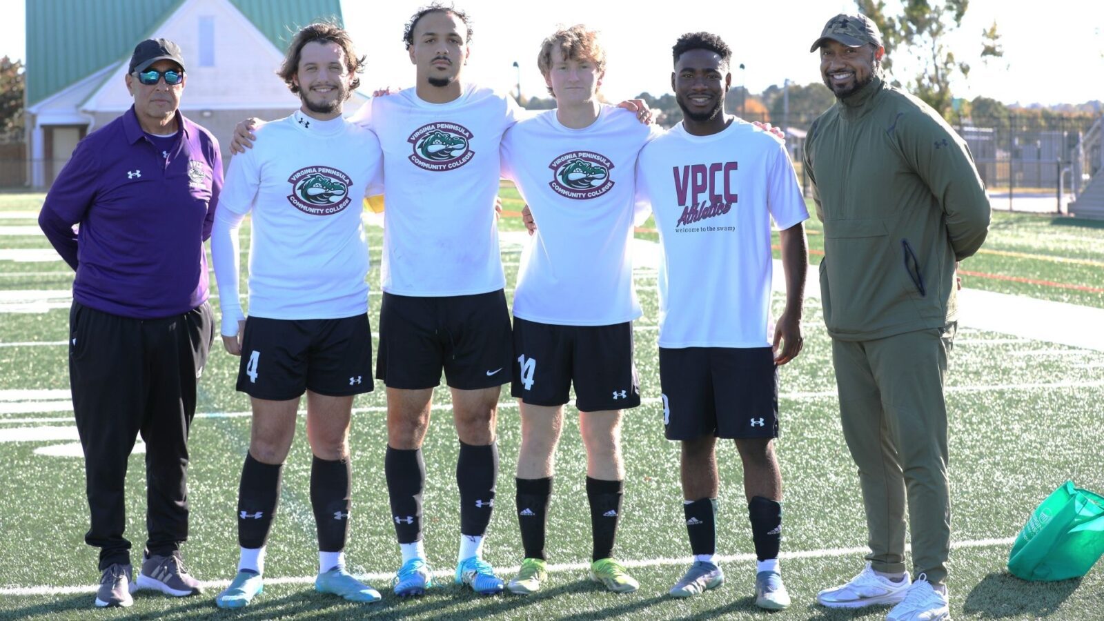 The Gators celebrated sophomore night with a thrilling 3-2 victory.