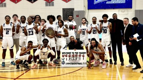 Gators players and coaches celebrate after Sunday's historic win.
